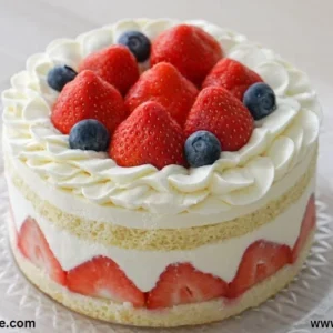 White Chocolate and Strawberry Cake