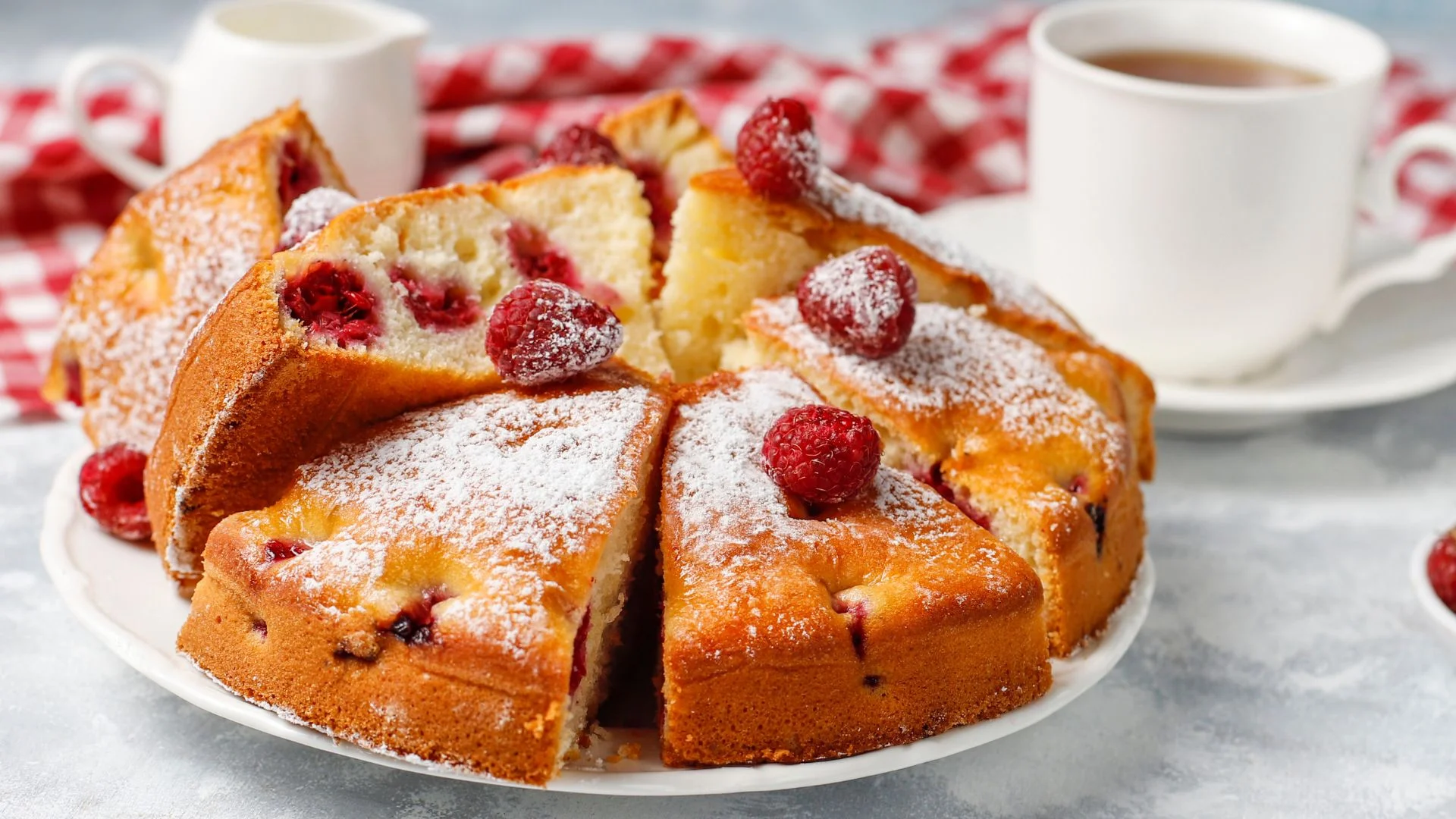 Summer Raspberry Cake Recipe